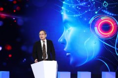 雷涛:大模型后训练时代,AI要生产数据训练自