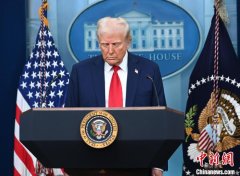 特朗普：华盛顿客机与军用直升机相撞事故无人