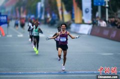 2025全国半程马拉松锦标赛（第1站）四川仁寿鸣枪