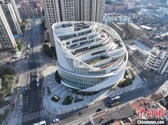 上海中心城区再添艺术“梯田” 大上海剧场于黄